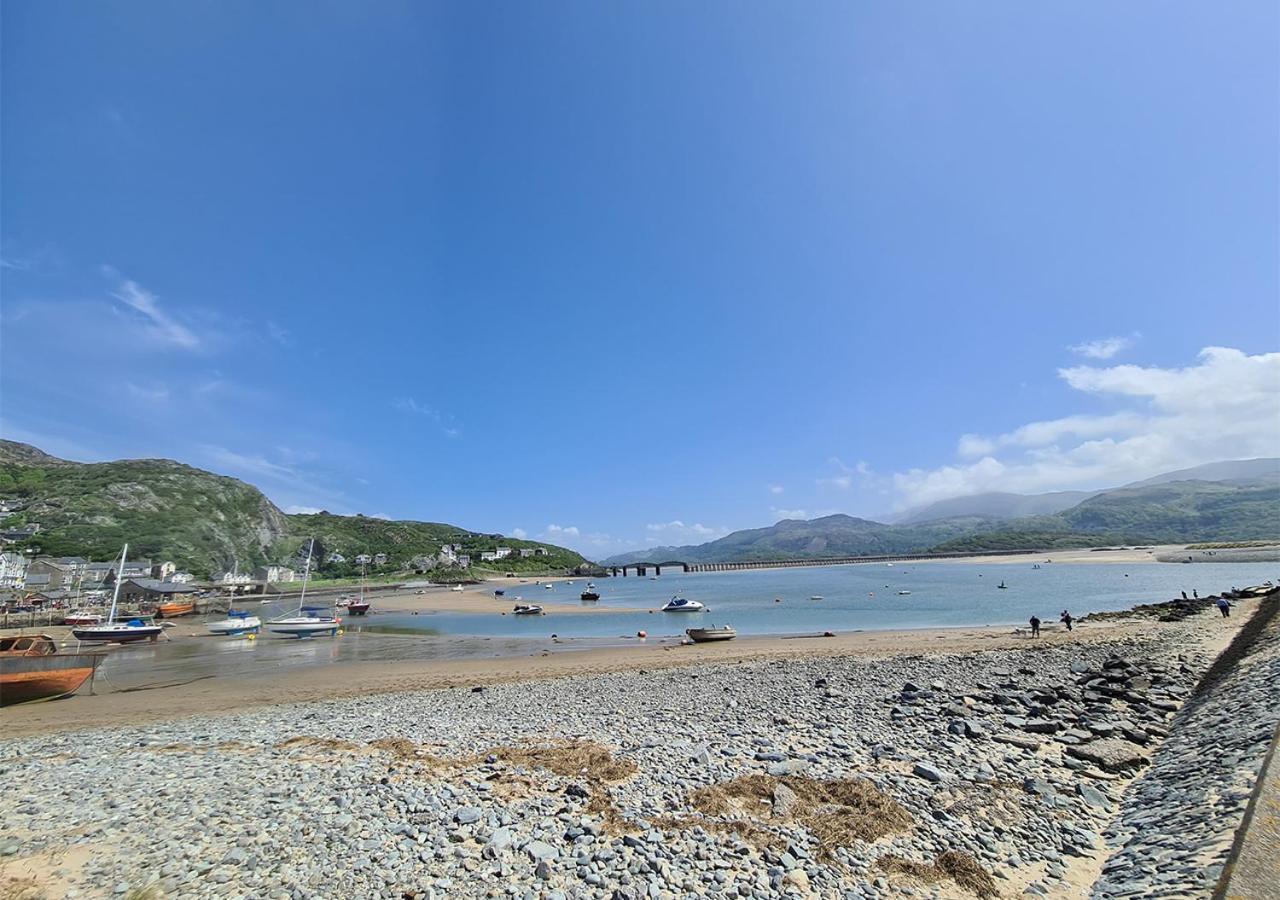 Luxury 4 Bedroom Seaside Apartment - Glan Y Werydd House Бармут Екстер'єр фото