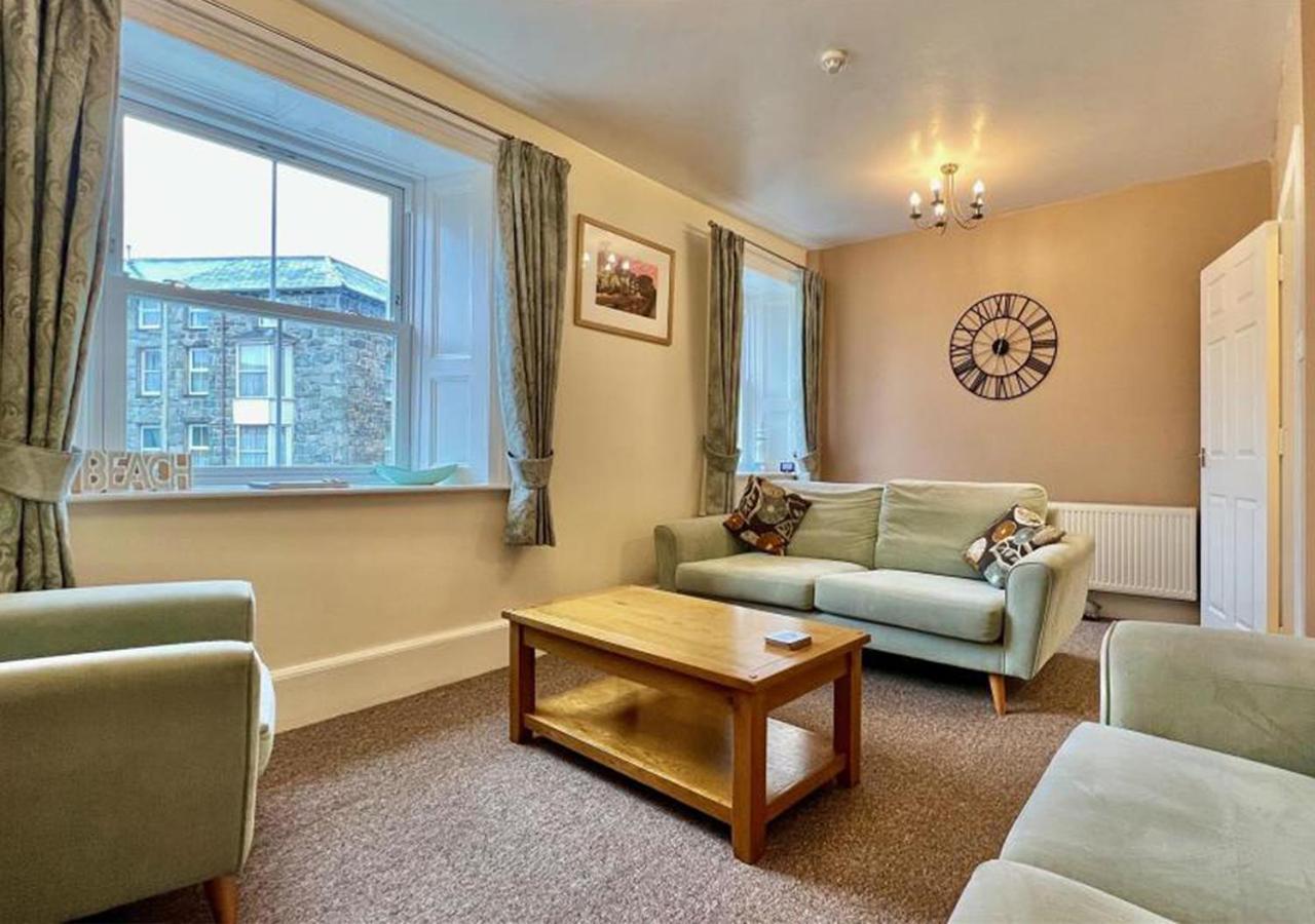 Luxury 4 Bedroom Seaside Apartment - Glan Y Werydd House Бармут Екстер'єр фото