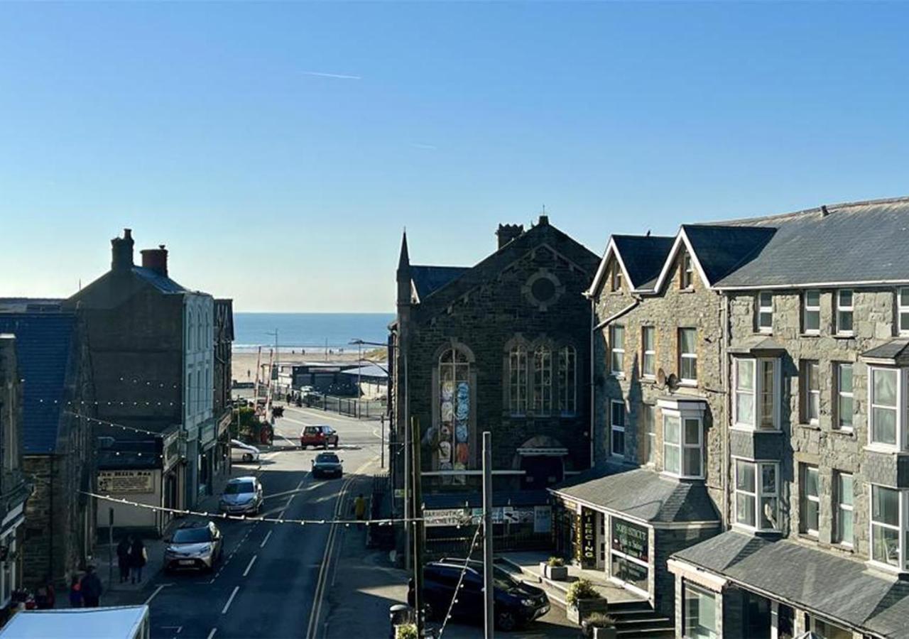 Luxury 4 Bedroom Seaside Apartment - Glan Y Werydd House Бармут Екстер'єр фото